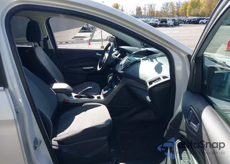 2014 Ford Escape Se z USA, uszkodzony, nr VIN 1FMCU9GX1EUE25067